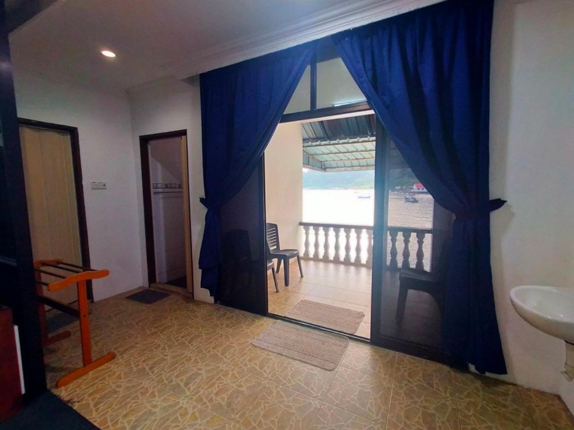 Capital O 91118 Chalet Seri Idaman Bayan Lepas Exterior foto