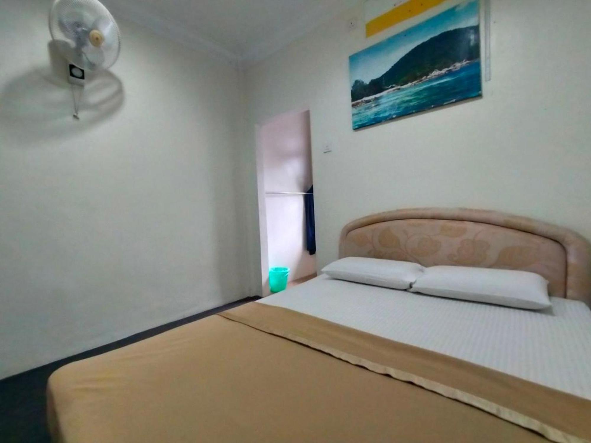 Capital O 91118 Chalet Seri Idaman Bayan Lepas Exterior foto