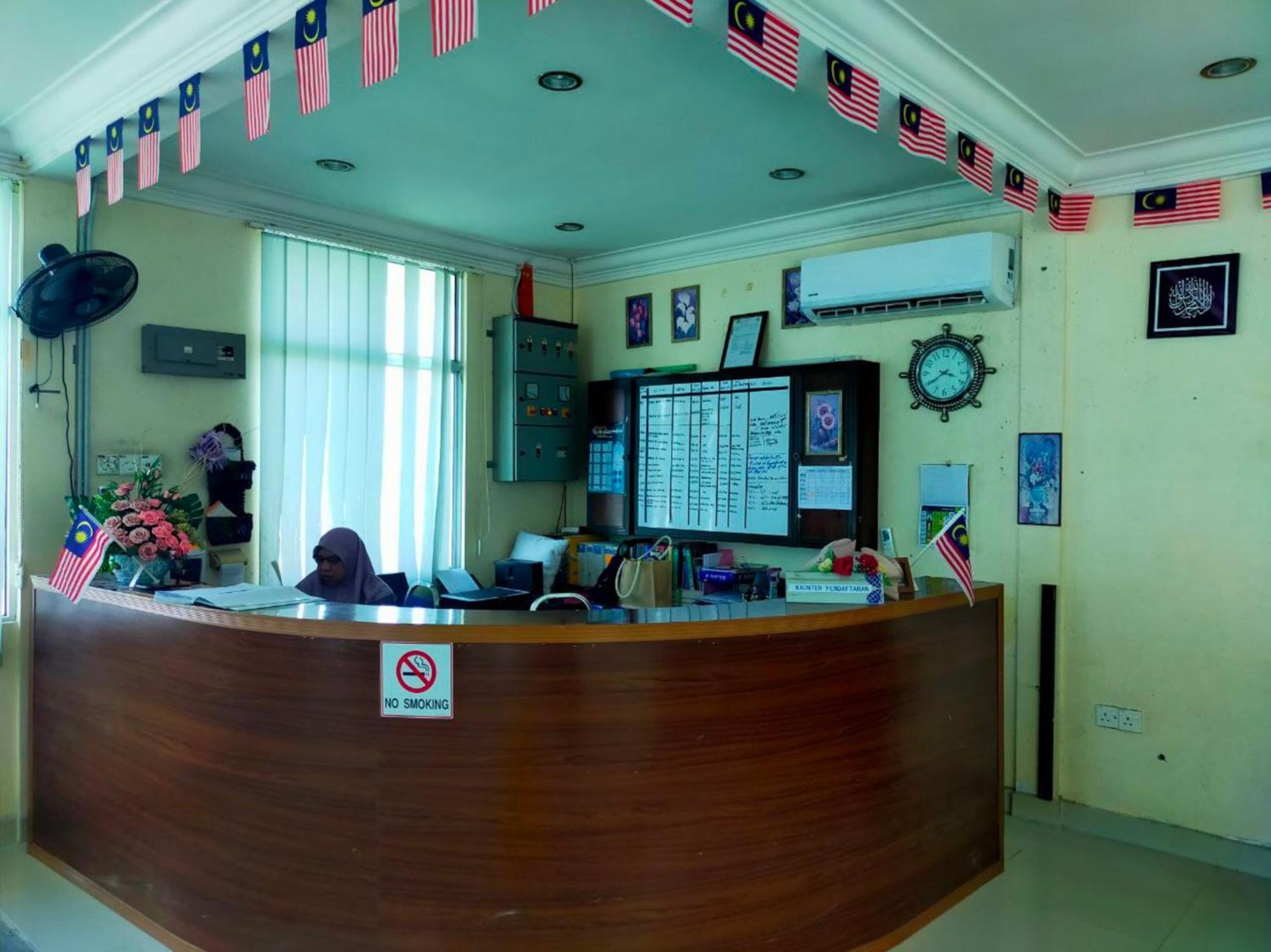 Capital O 91118 Chalet Seri Idaman Bayan Lepas Exterior foto