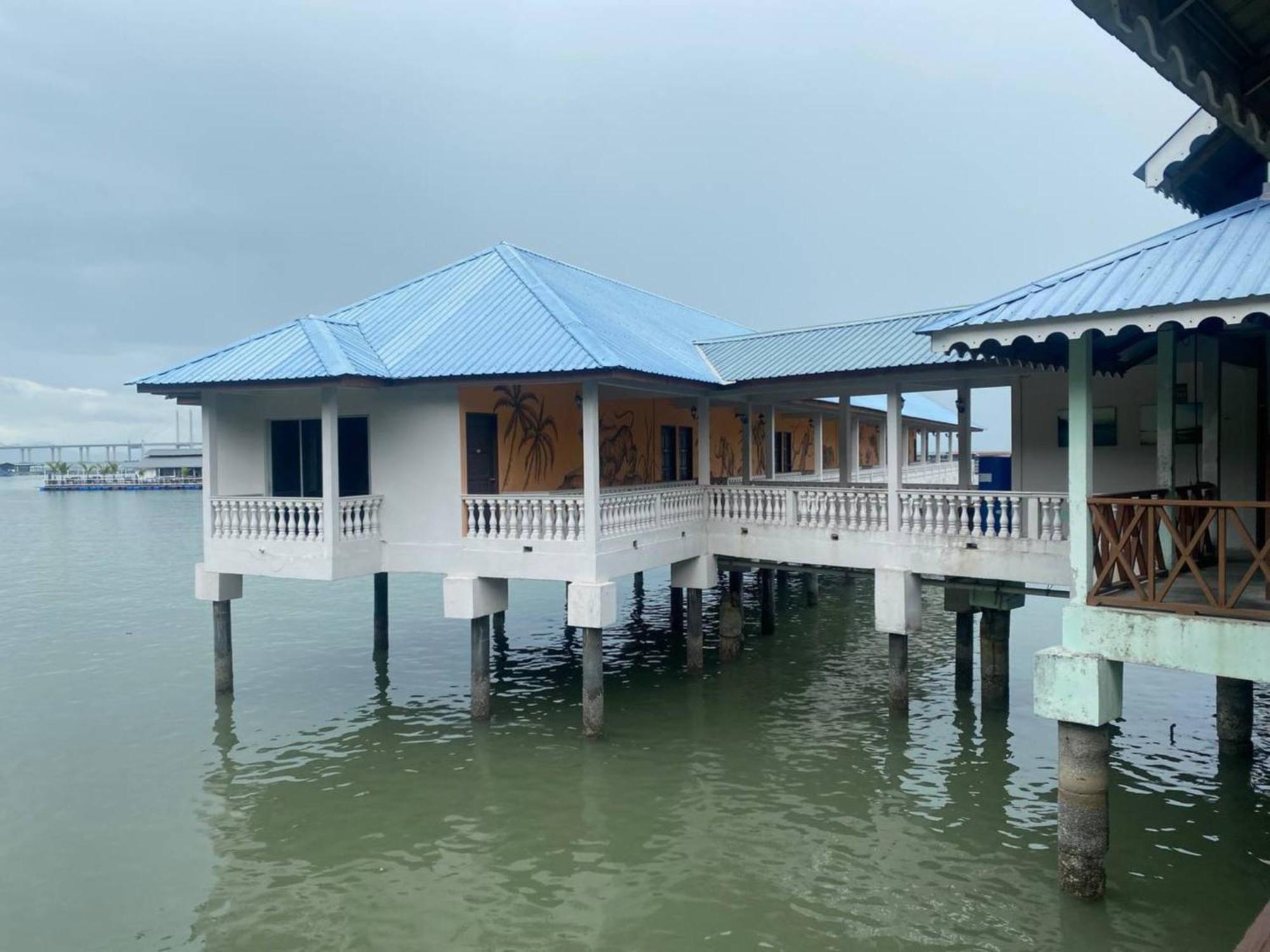 Capital O 91118 Chalet Seri Idaman Bayan Lepas Exterior foto